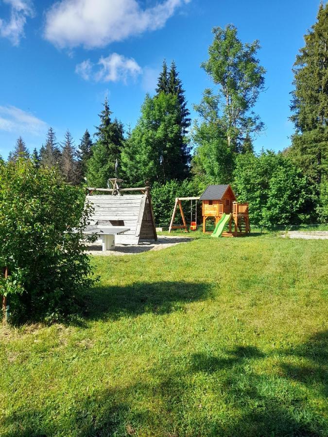 Camping-Chalets La Faviere Lac des Rouges Truites Exterior foto