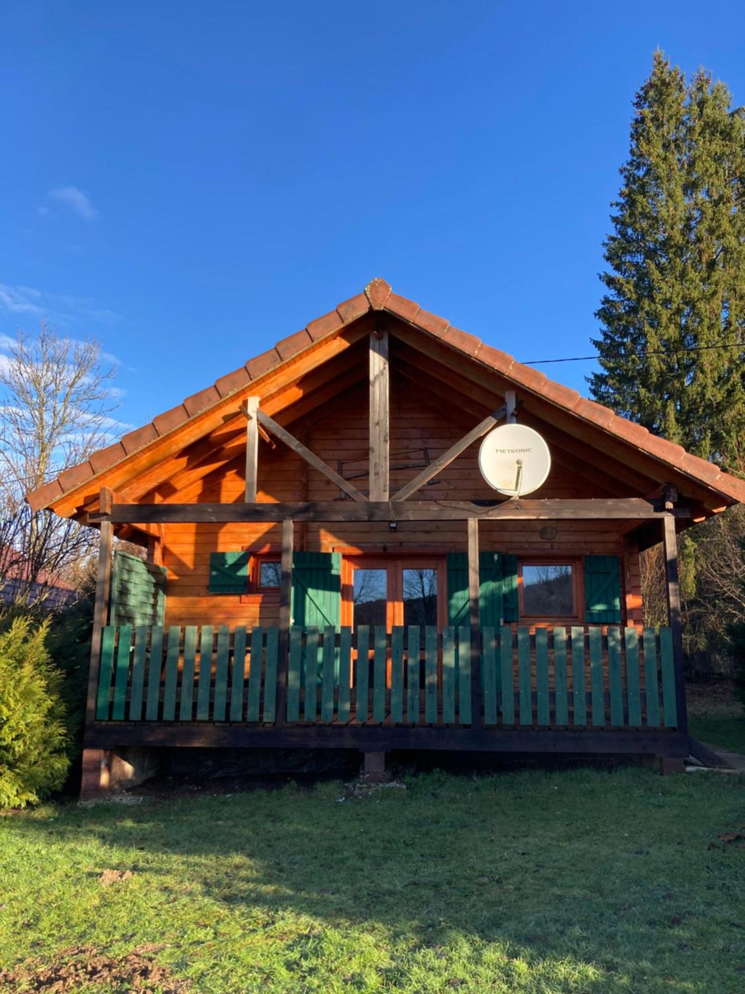 Camping-Chalets La Faviere Lac des Rouges Truites Exterior foto